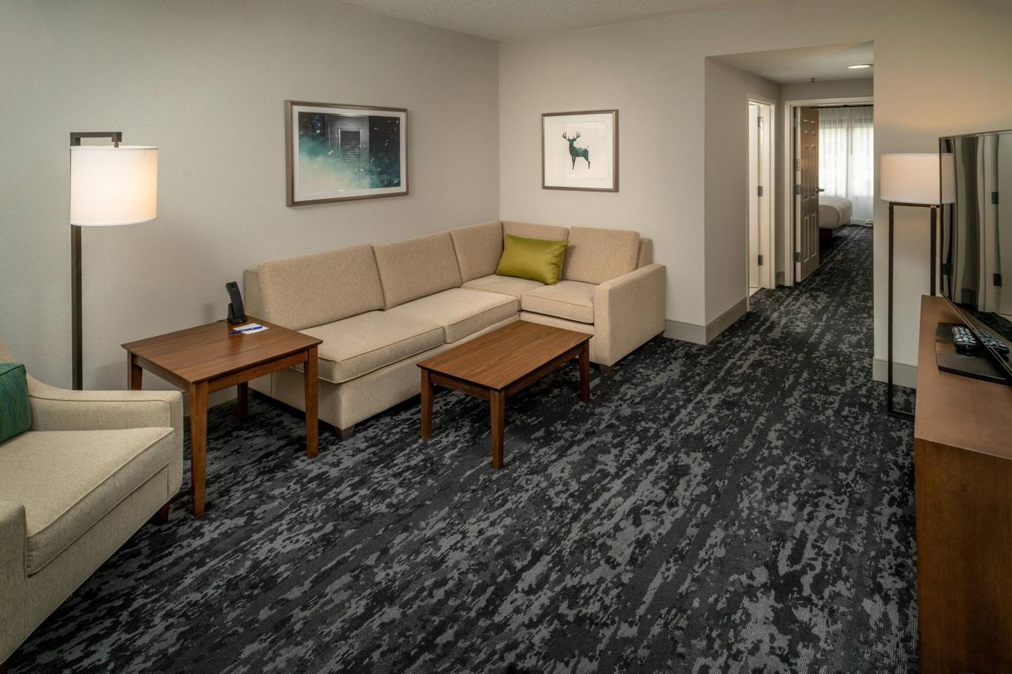 Delta Hotels By Marriott Huntington Mall Barboursville Kültér fotó