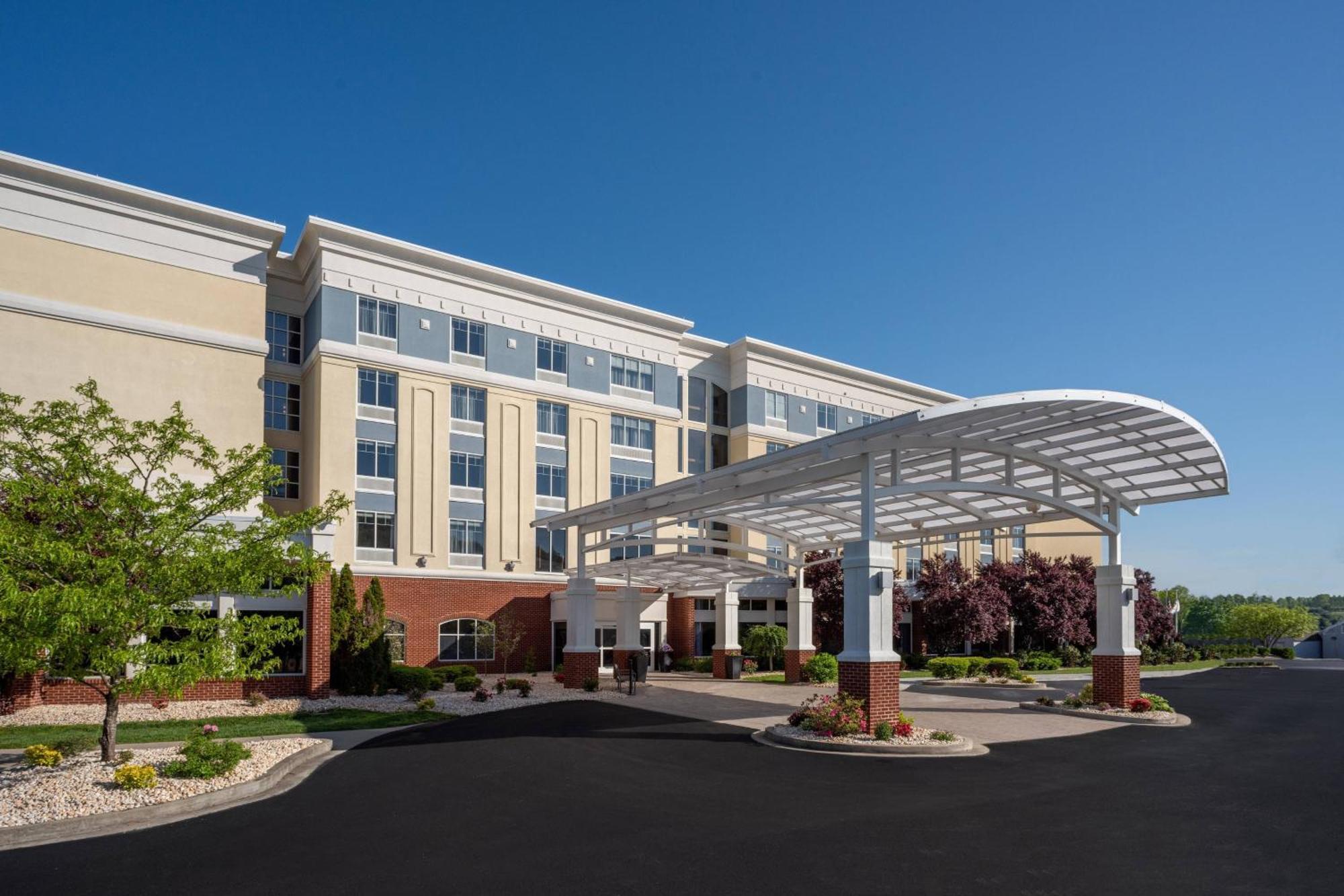 Delta Hotels By Marriott Huntington Mall Barboursville Kültér fotó