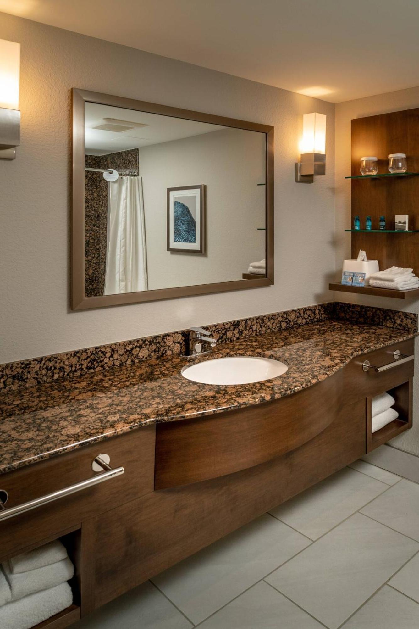 Delta Hotels By Marriott Huntington Mall Barboursville Kültér fotó