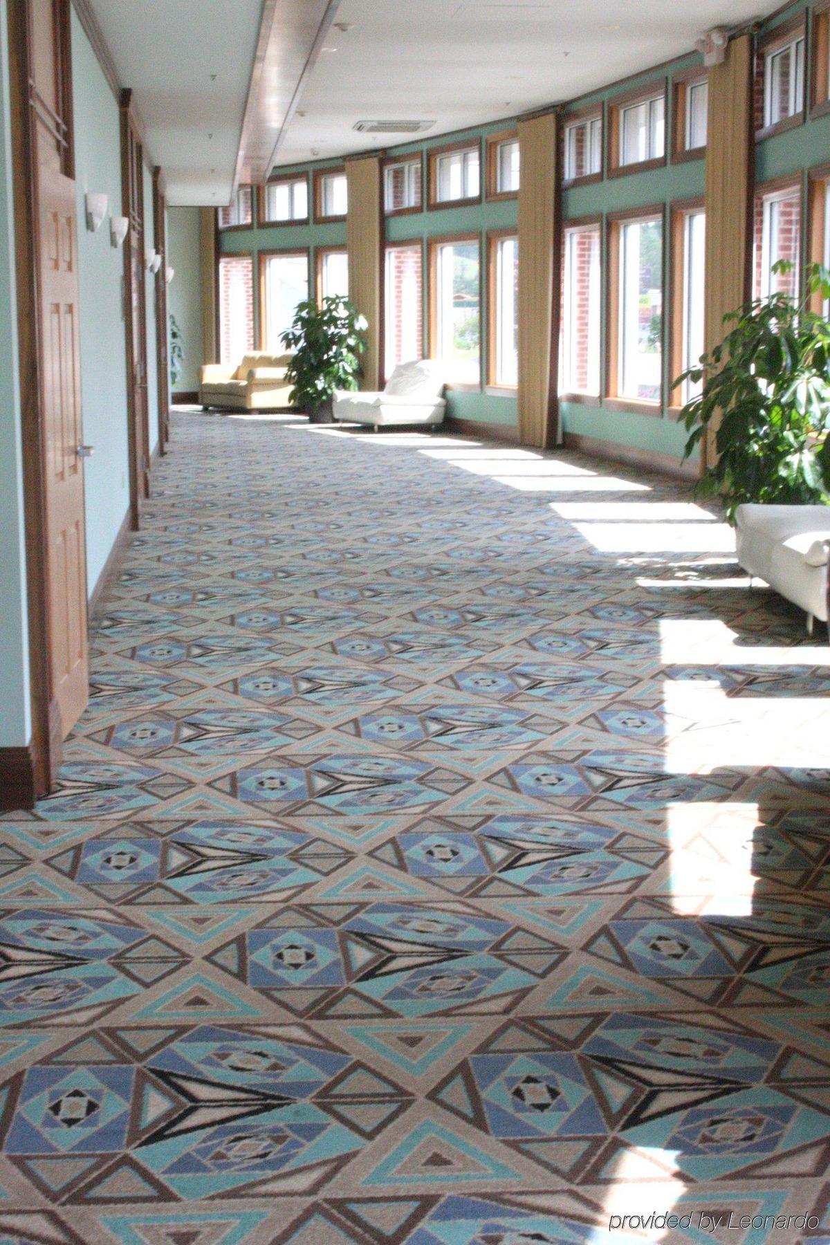 Delta Hotels By Marriott Huntington Mall Barboursville Beltér fotó