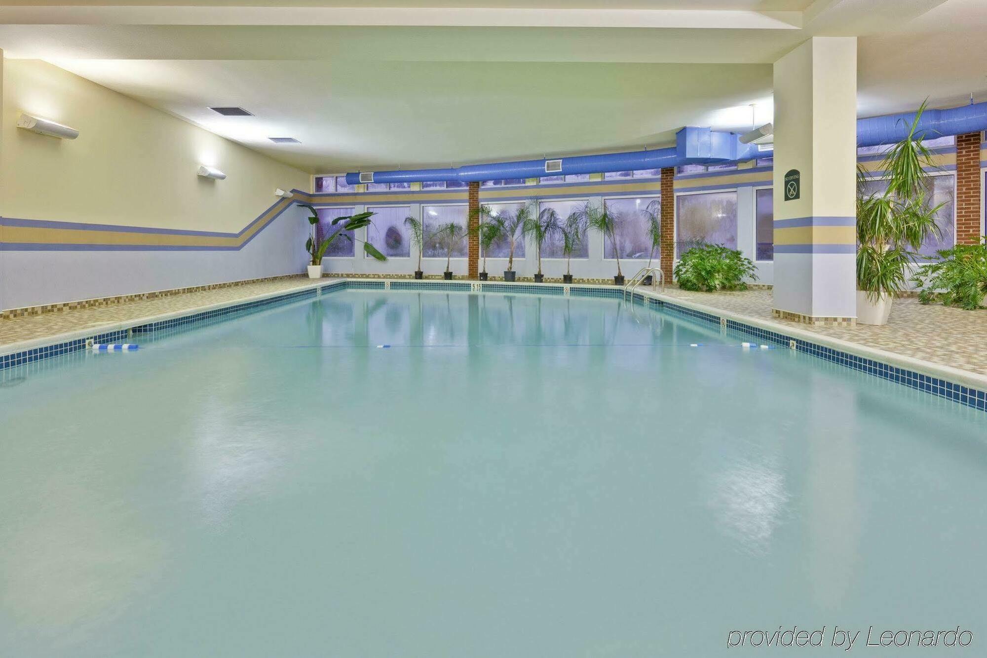 Delta Hotels By Marriott Huntington Mall Barboursville Kültér fotó